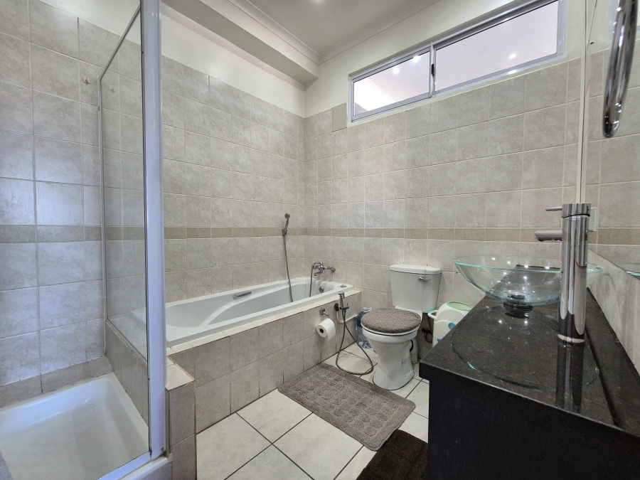 2 Bedroom Property for Sale in Wynberg Western Cape